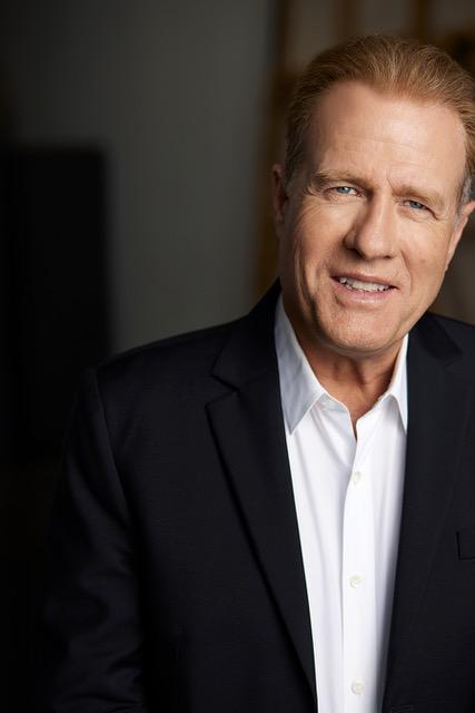 actor Gregg Henry large photo