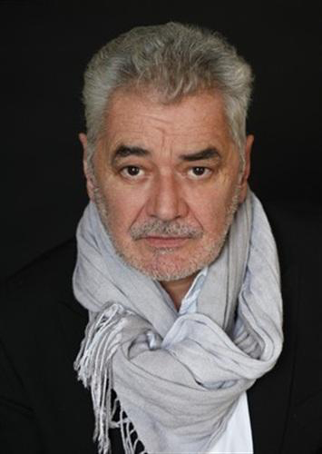 actor Jean-Yves Chatelais large photo