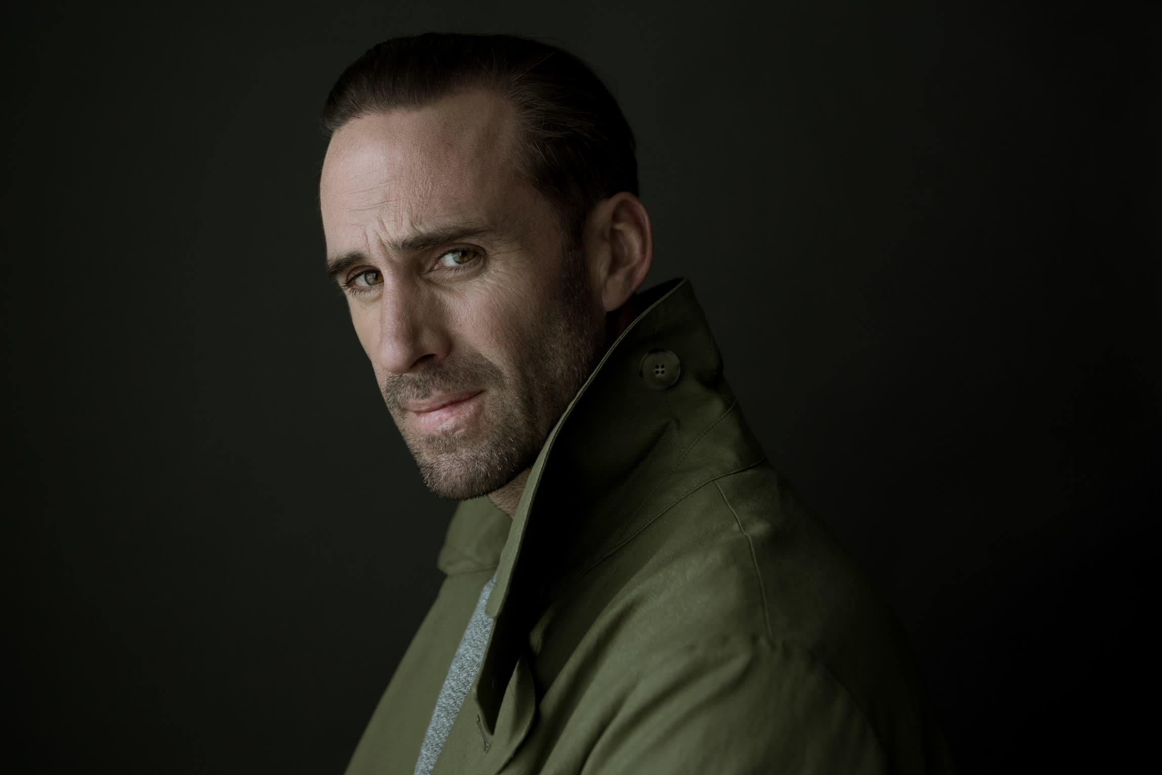 actor Joseph Fiennes large photo