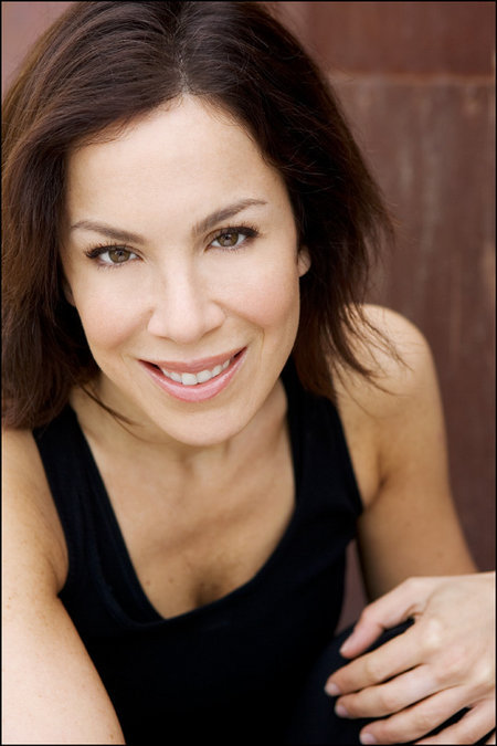 actor Christina Cabot large photo