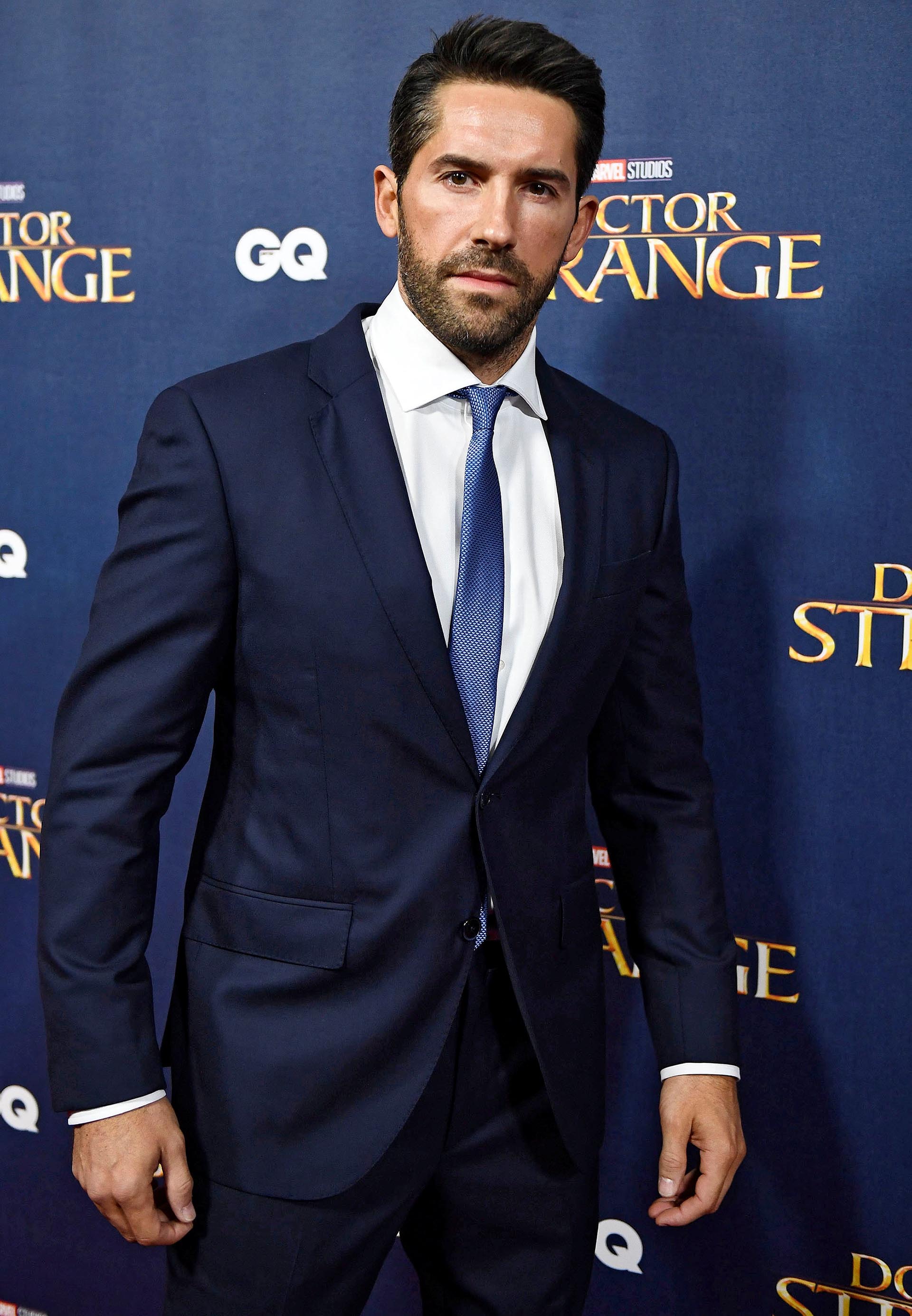 actor Scott Adkins large photo