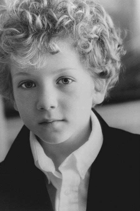 actor Steven Hinkle large photo