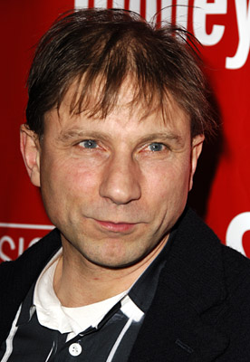 actor Simon McBurney large photo