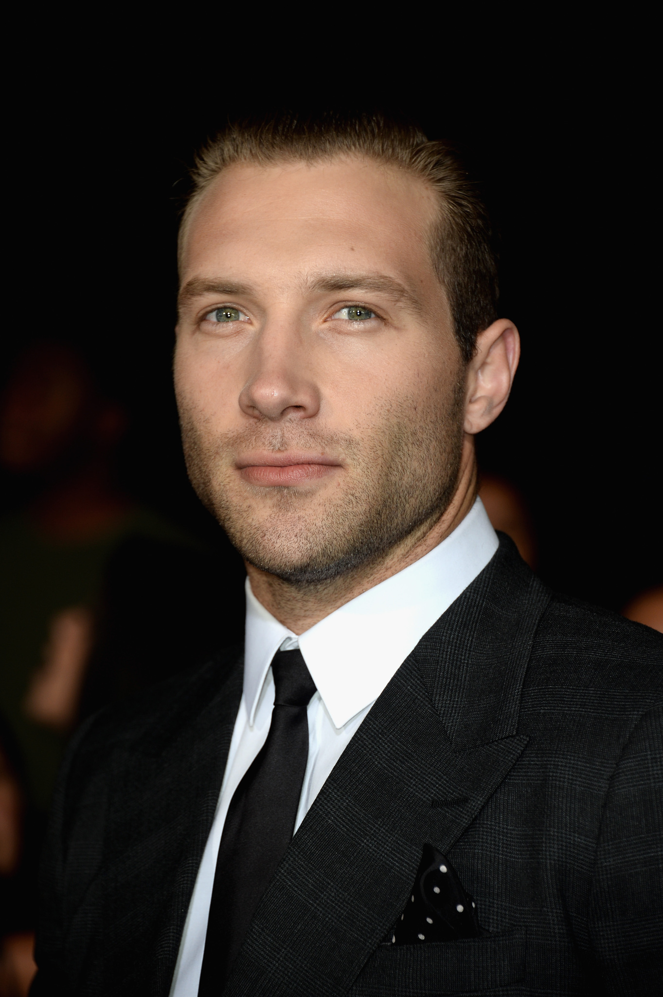 actor Jai Courtney large photo