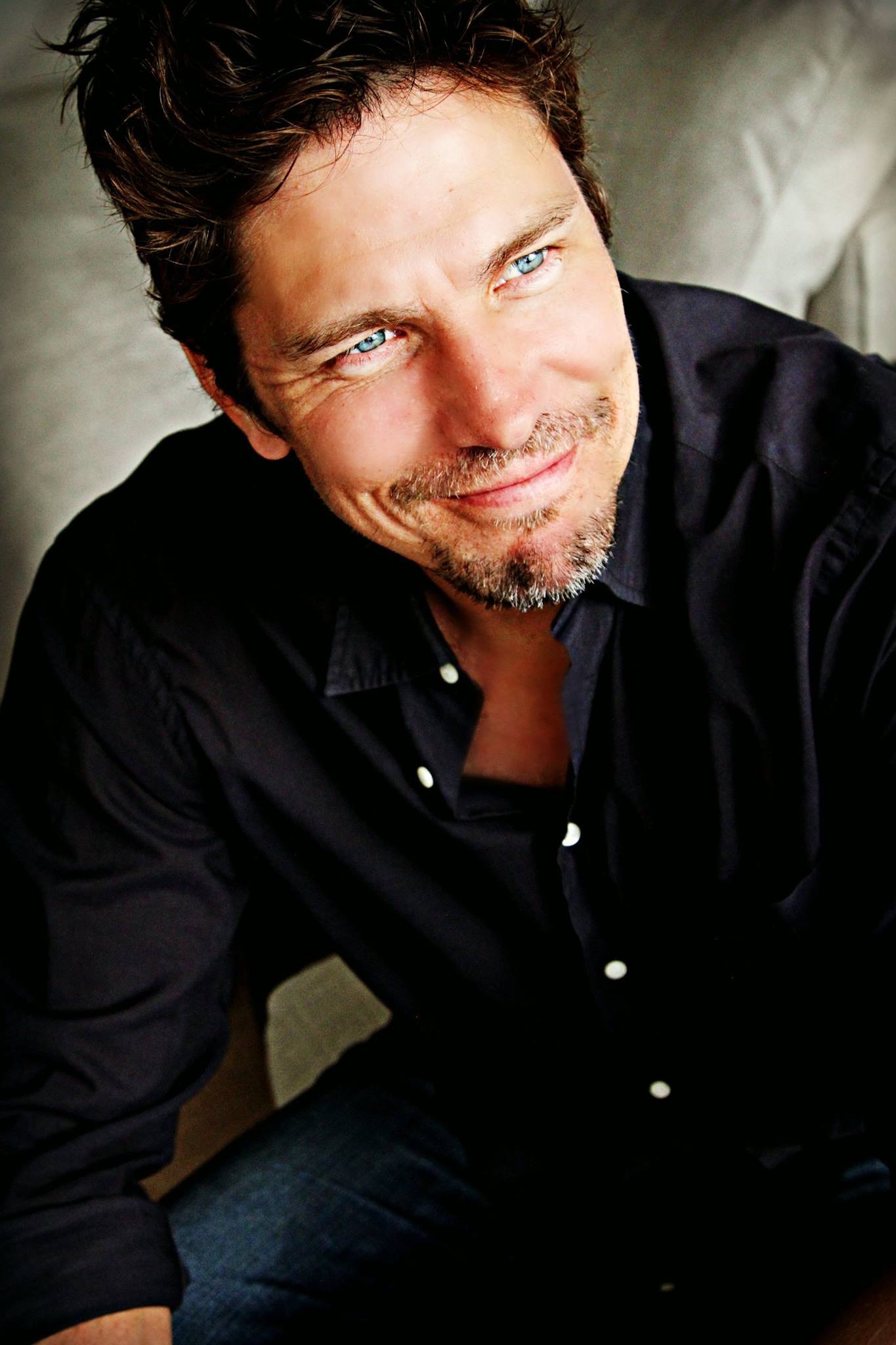 actor Michael Trucco large photo