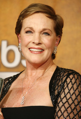 actor Julie Andrews large photo