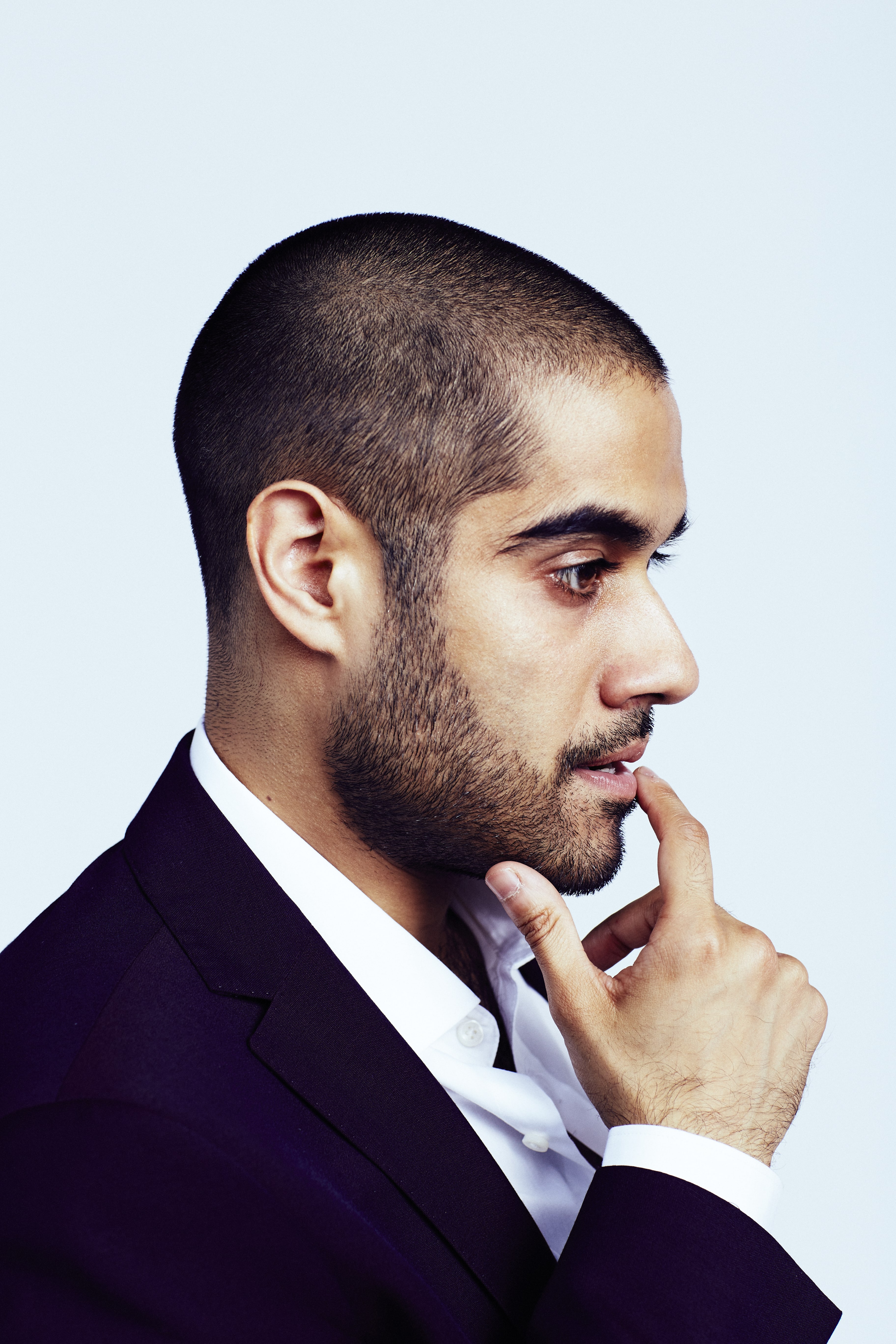 actor Sacha Dhawan large photo