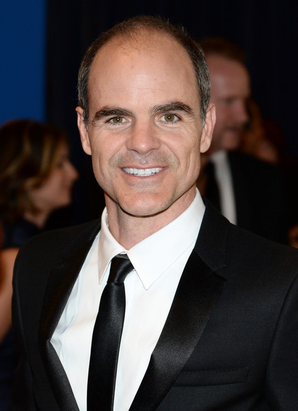 actor Michael Kelly large photo