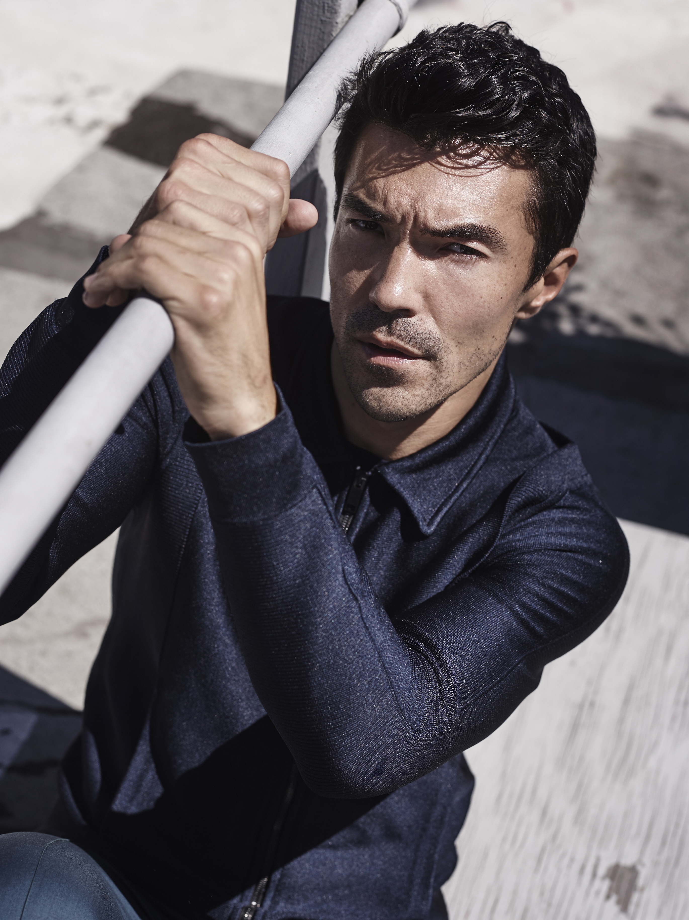 actor Ian Anthony Dale large photo