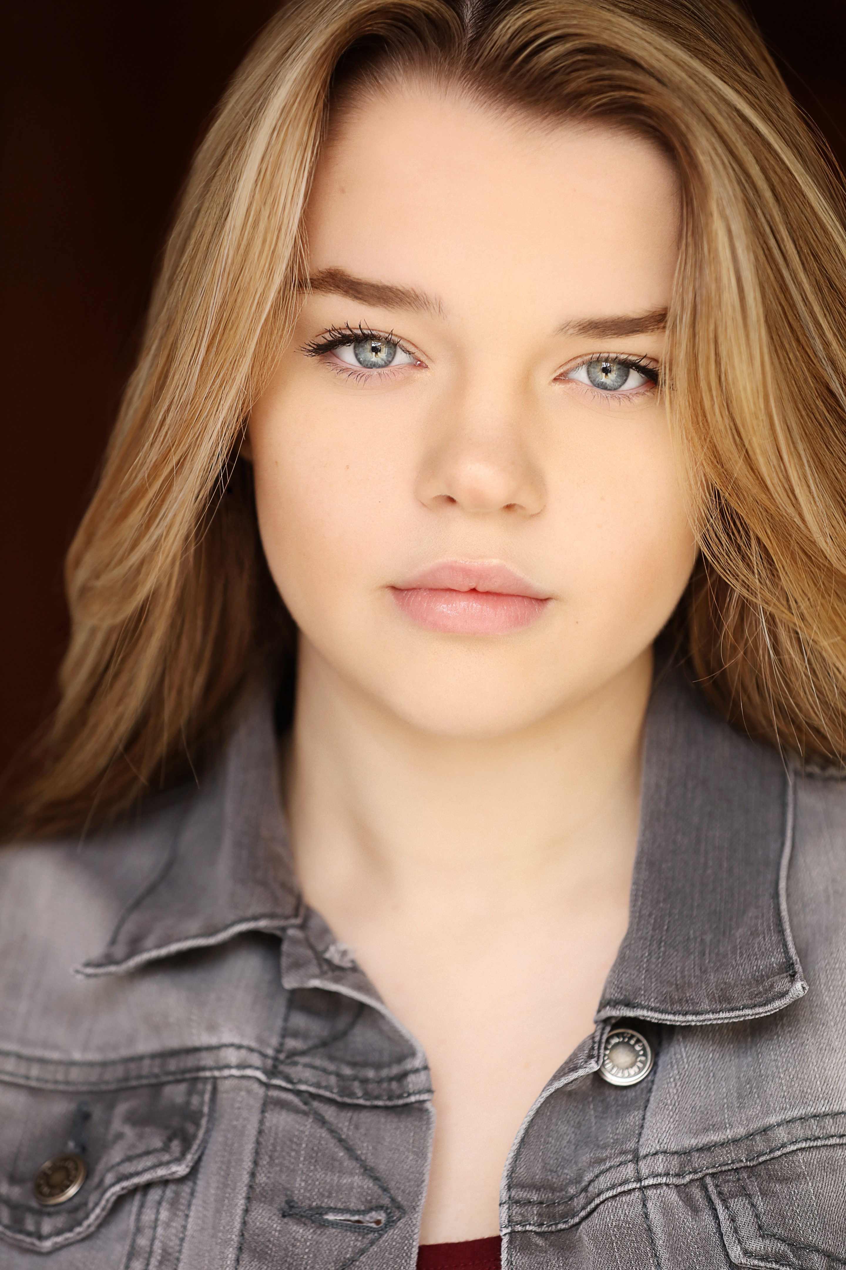 actor Olivia Renee Dupepe large photo