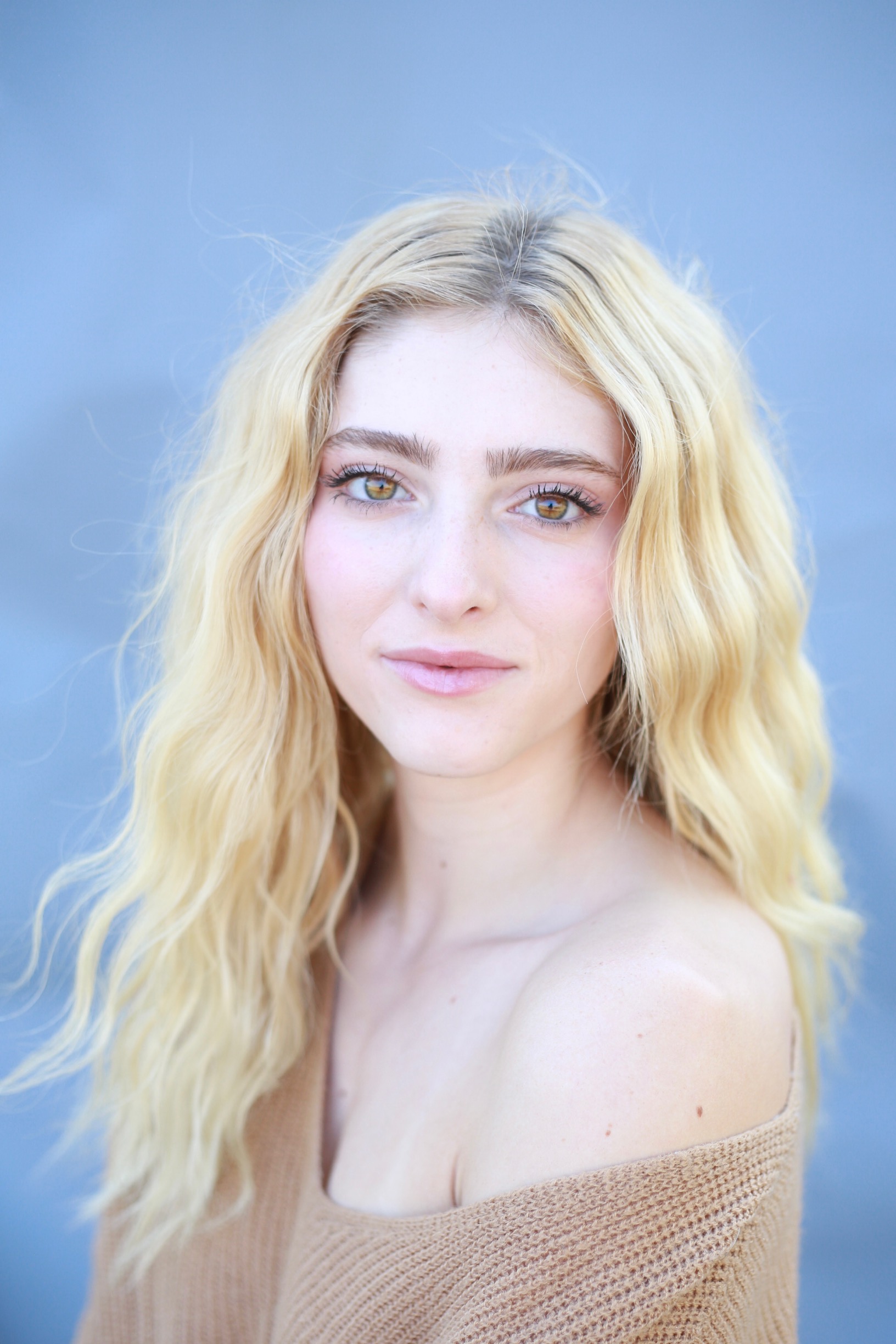 actor Willow Shields large photo