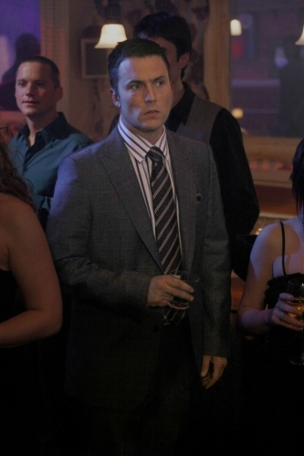 actor Desmond Harrington large photo