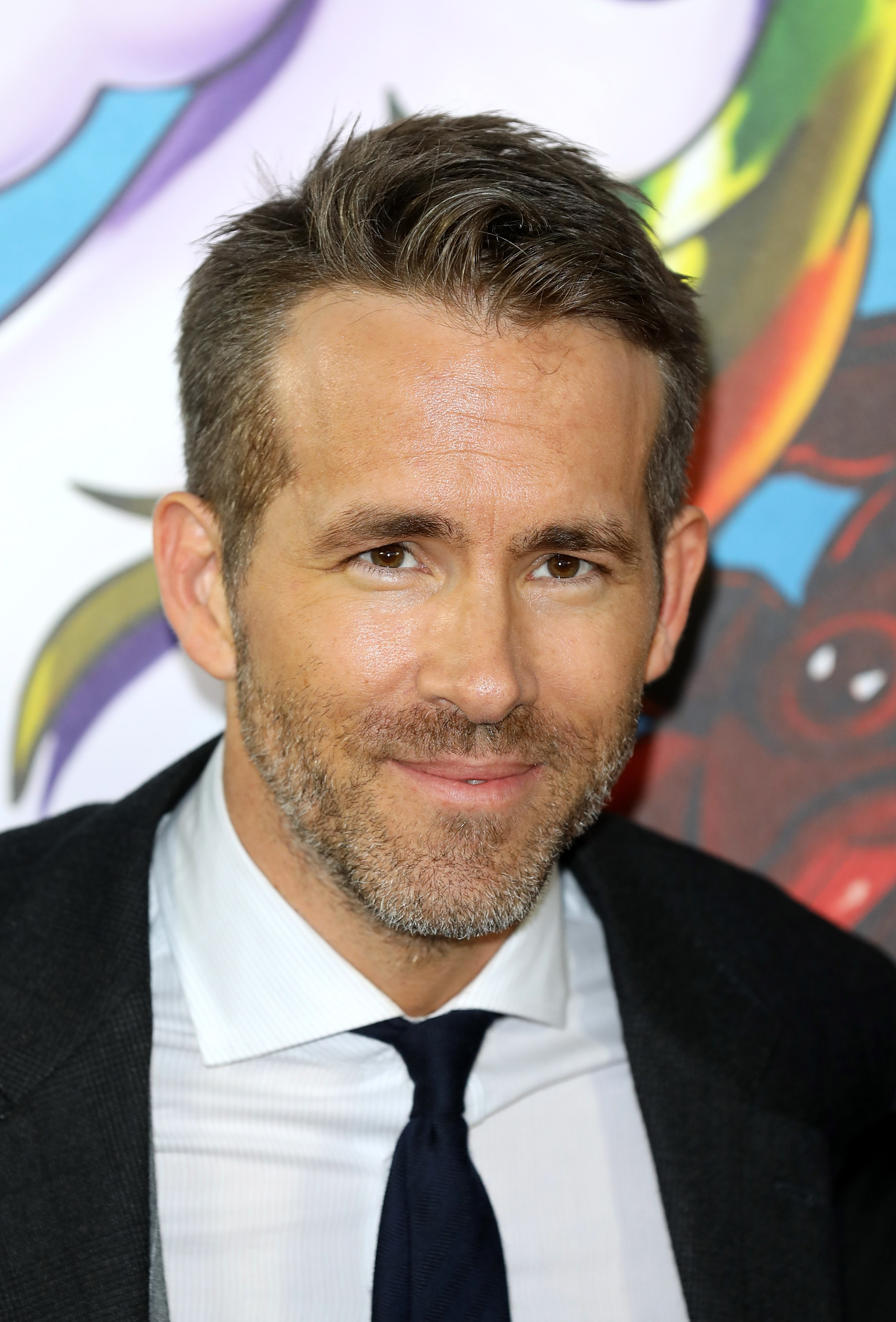 actor Ryan Reynolds large photo