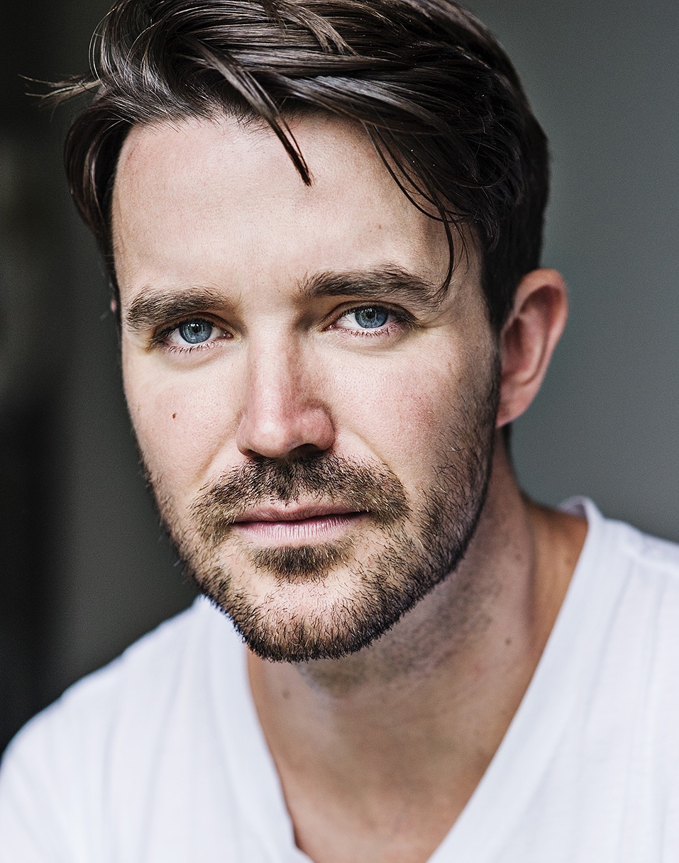 actor James Robinson large photo