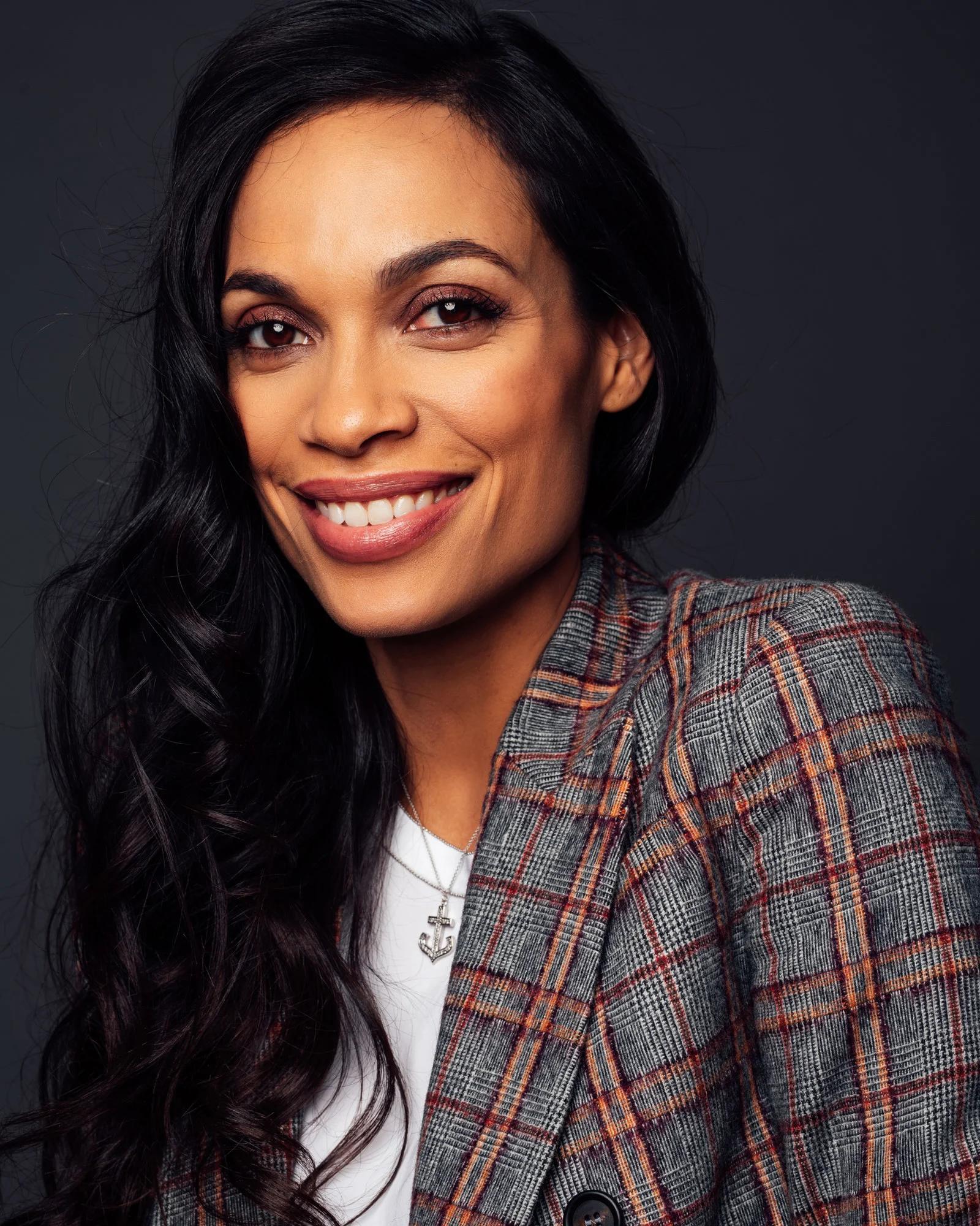 actor Rosario Dawson large photo