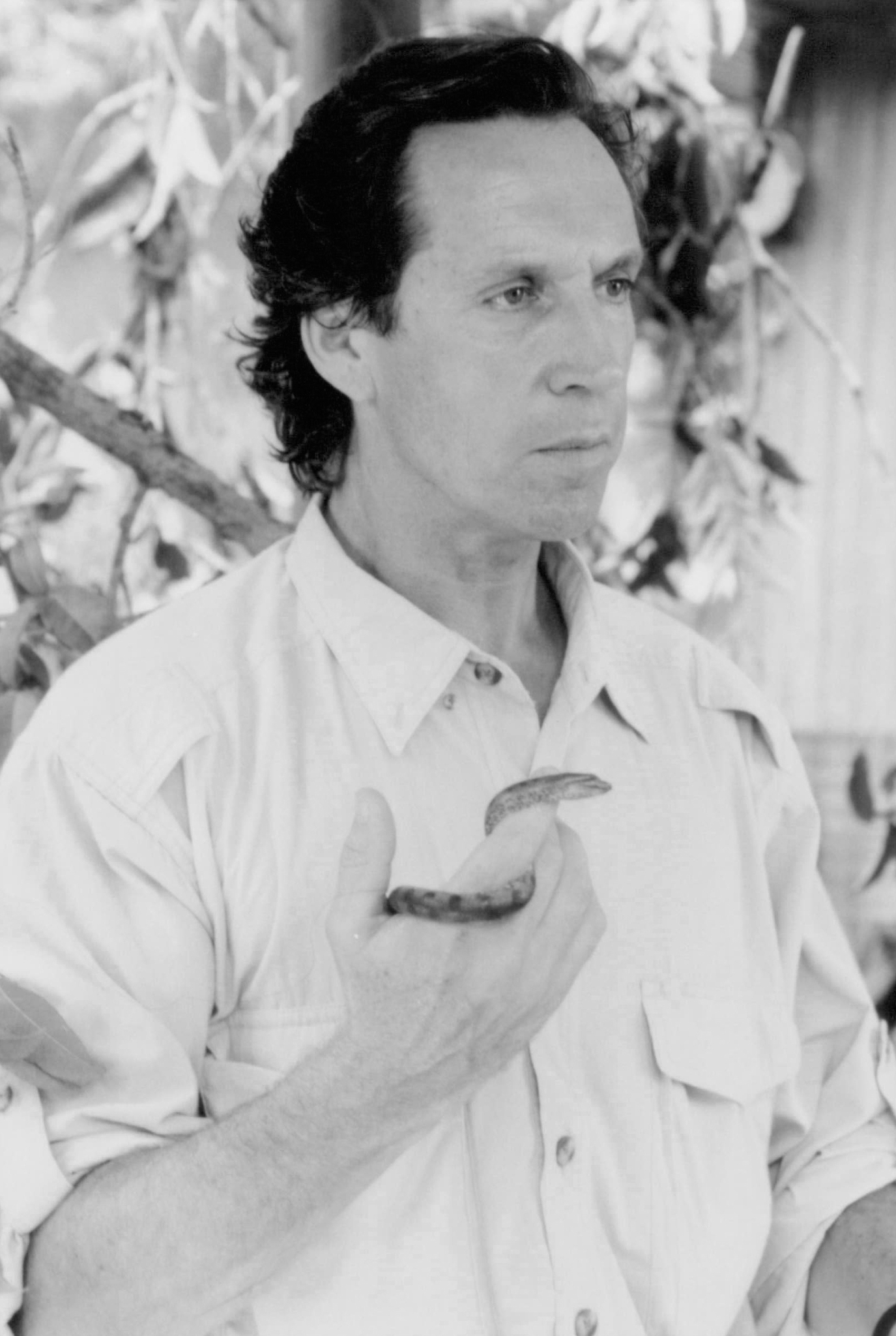 actor Jonathan Hyde large photo