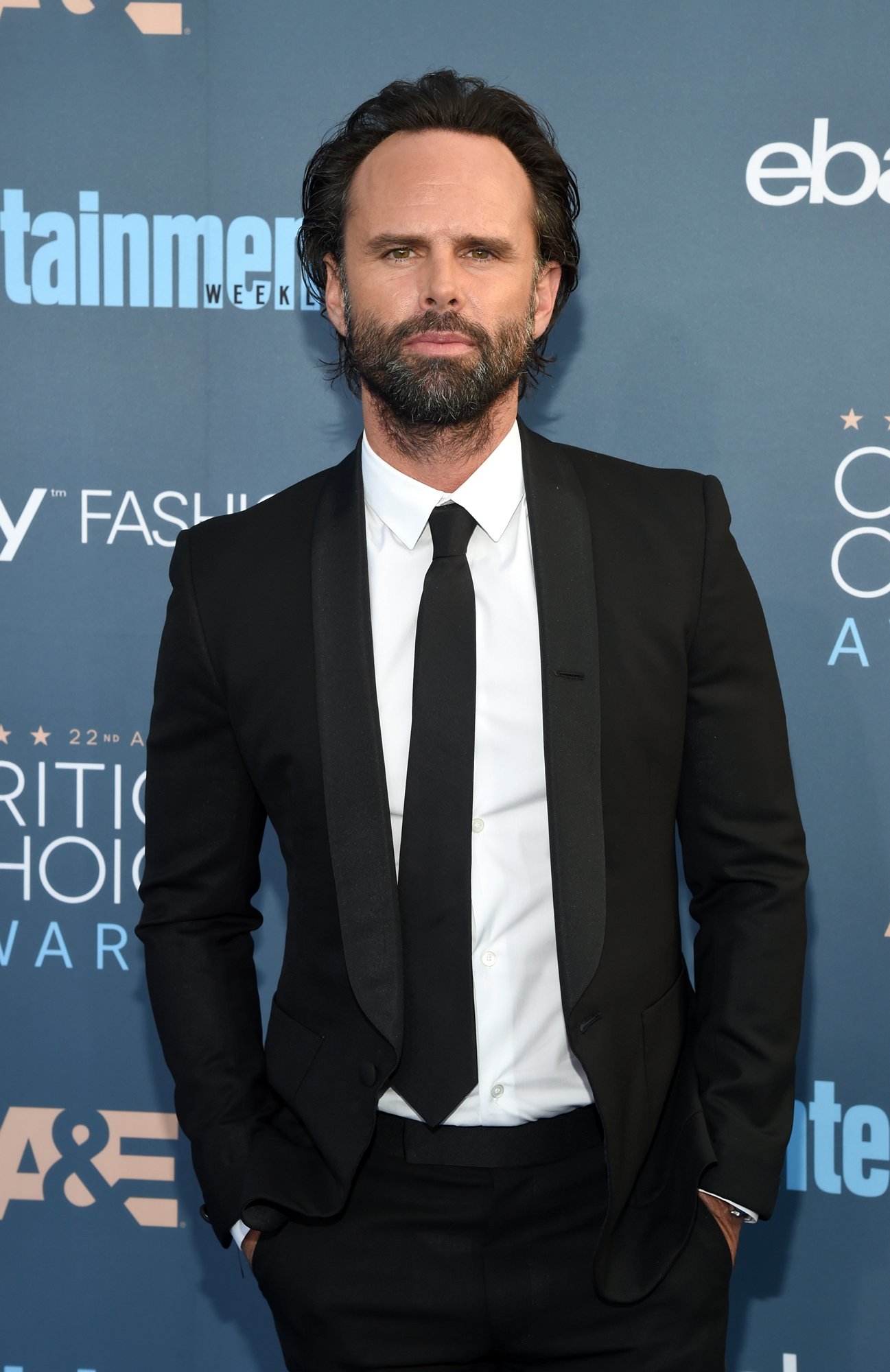 actor Walton Goggins large photo