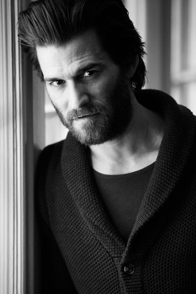 actor Johnny Whitworth large photo