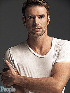 actor Scott Foley large photo