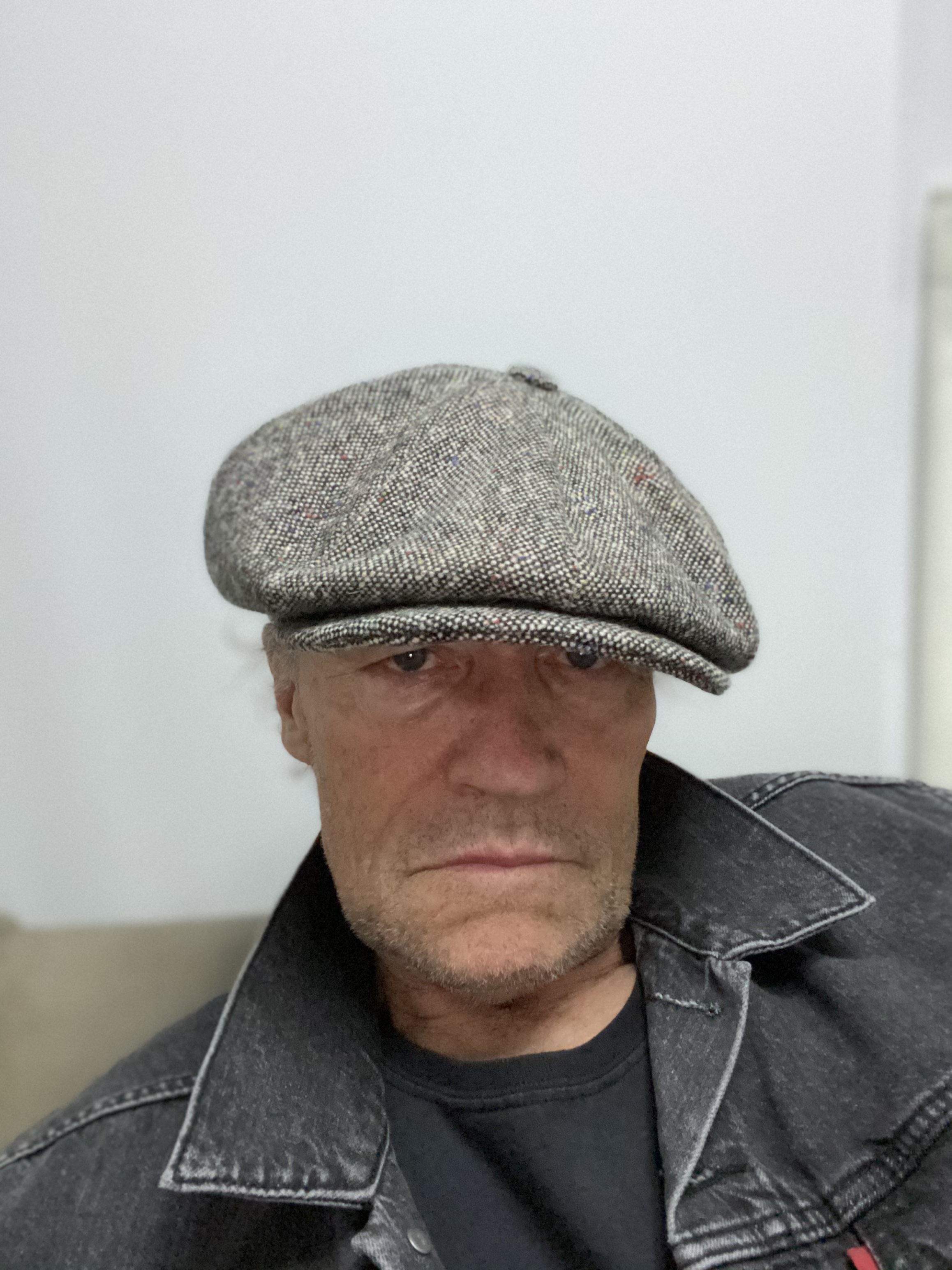 actor Michael Rooker large photo