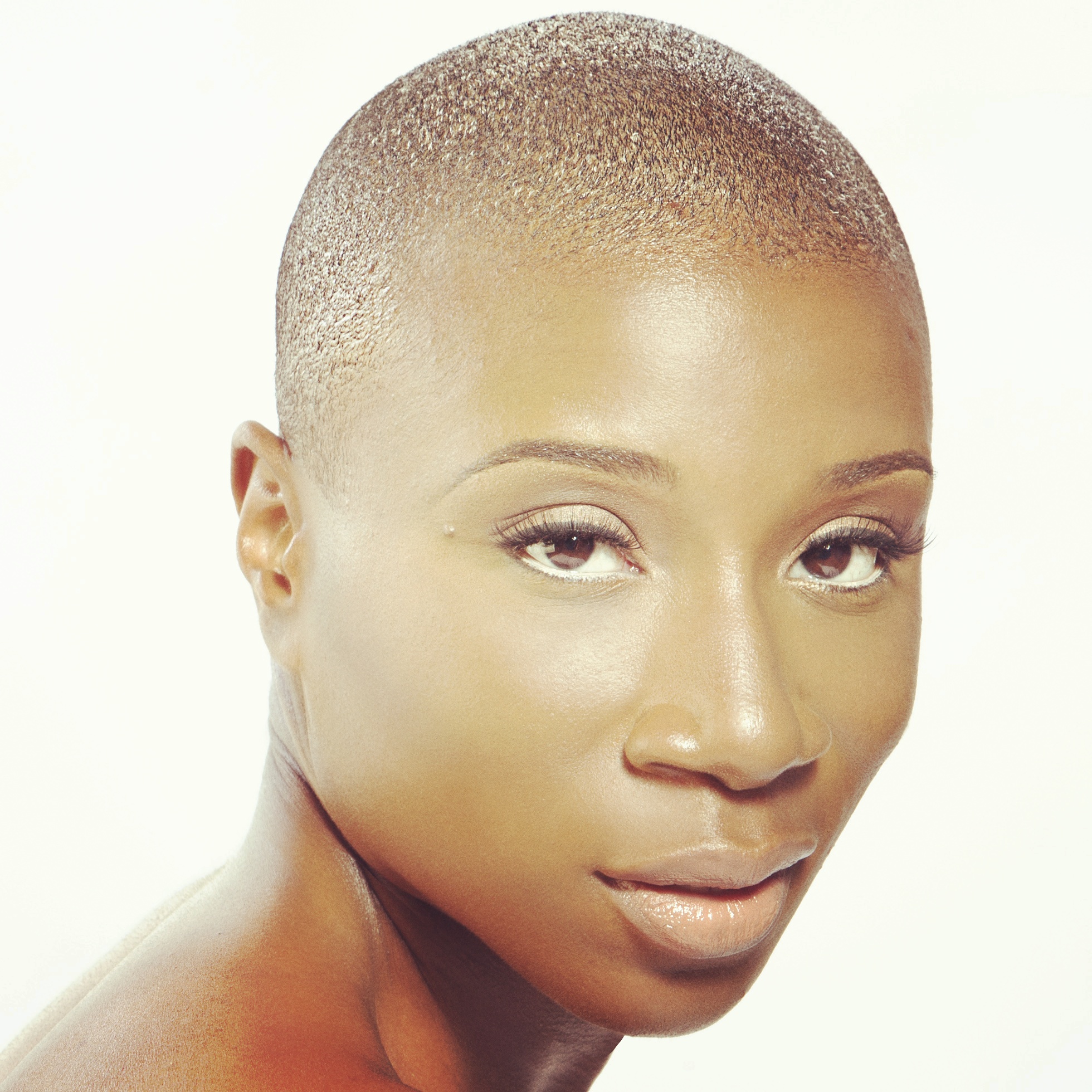 actor Aisha Hinds large photo