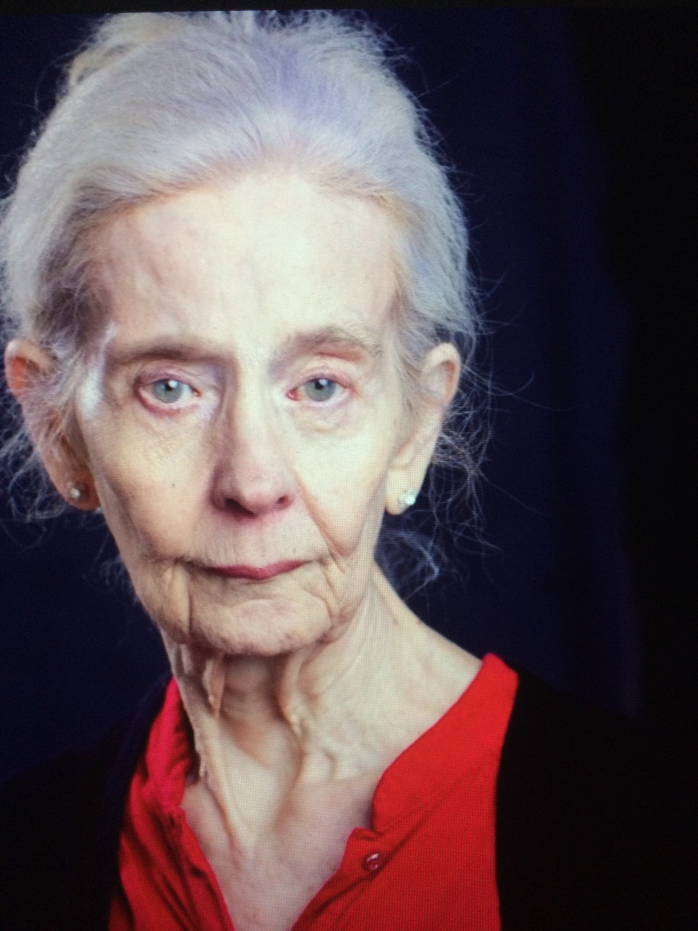 actor Vivien Bridson large photo