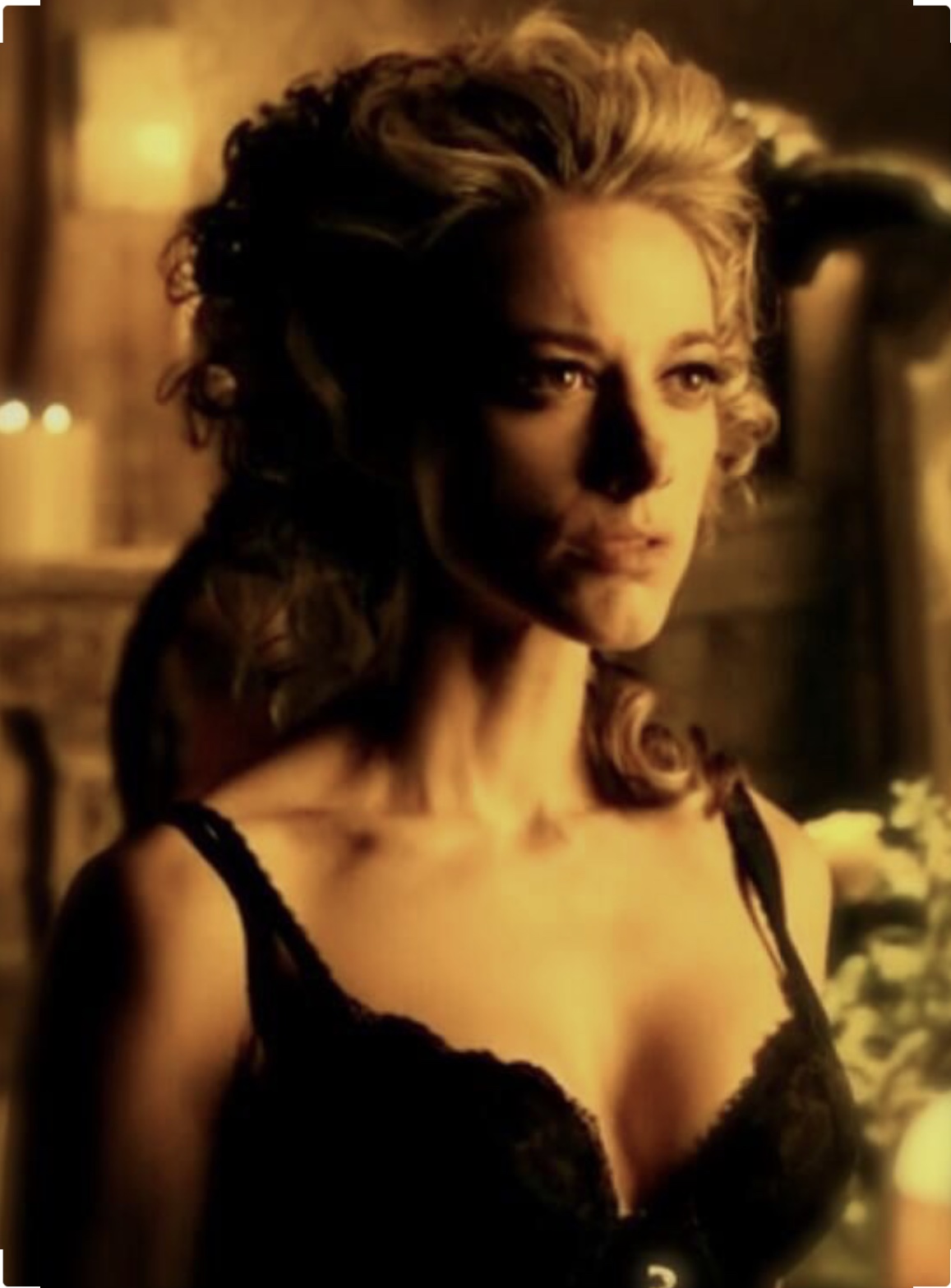 actor Zoie Palmer large photo