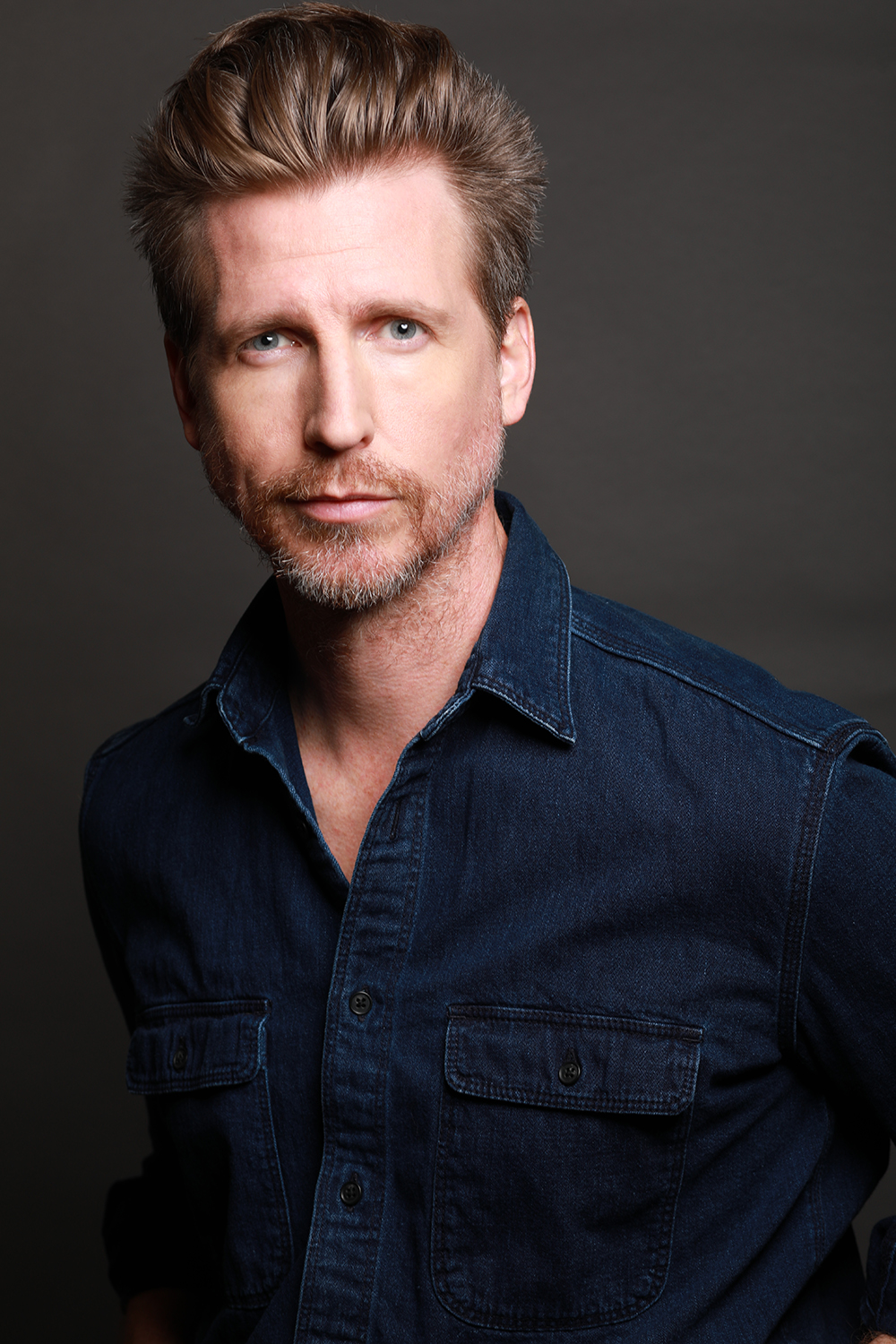 actor Josh Meyers large photo