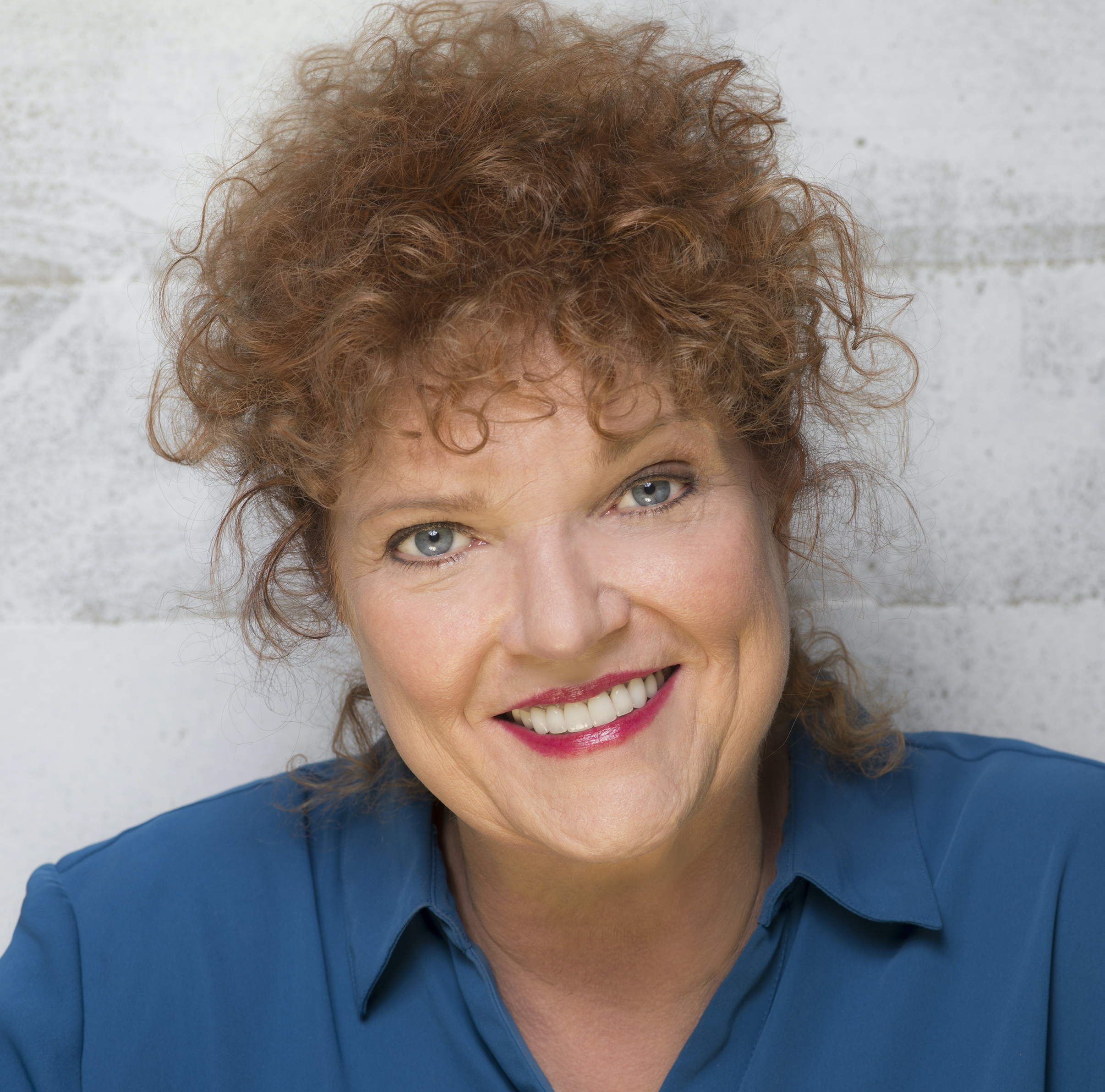 actor Debra Christofferson large photo