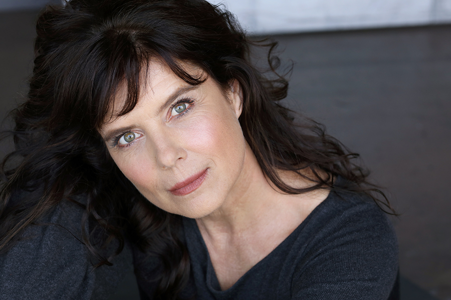 actor Torri Higginson large photo