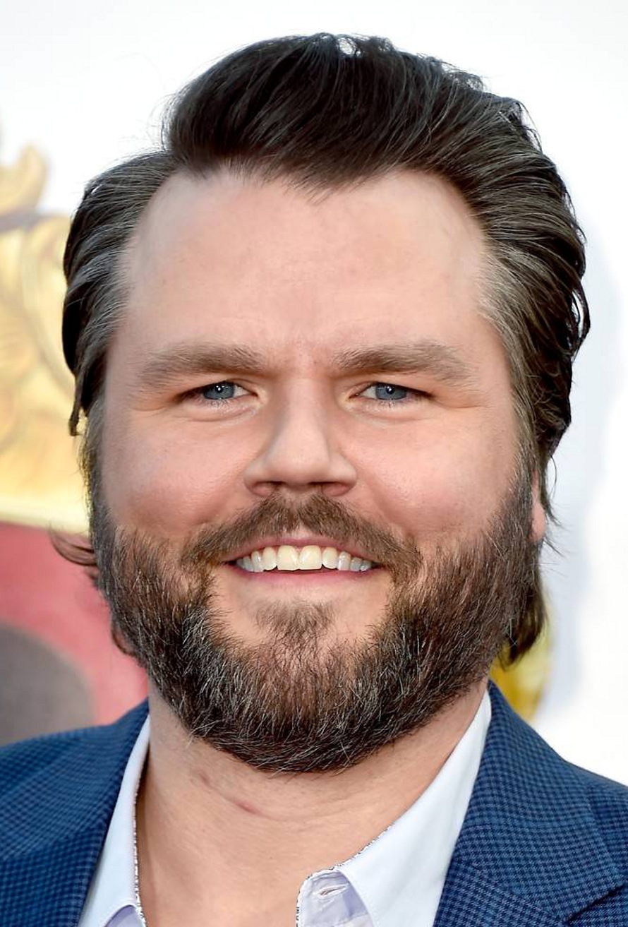 actor Tyler Labine large photo