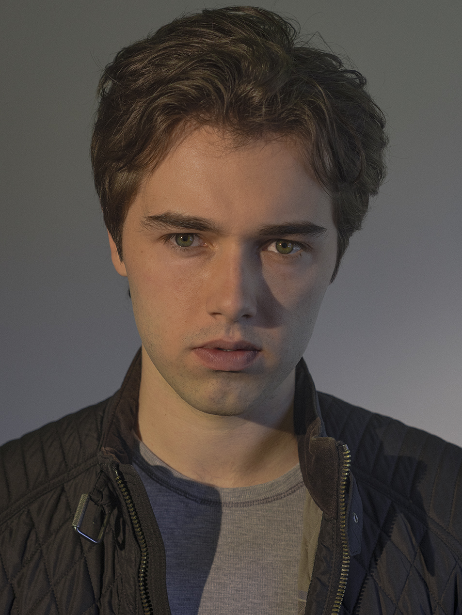 actor Alex Ferris large photo