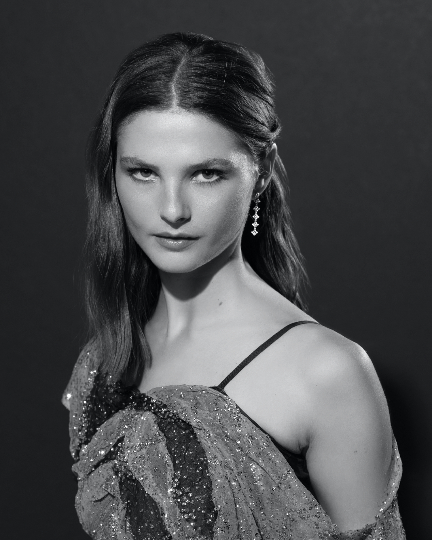 actor Stefanie Scott large photo