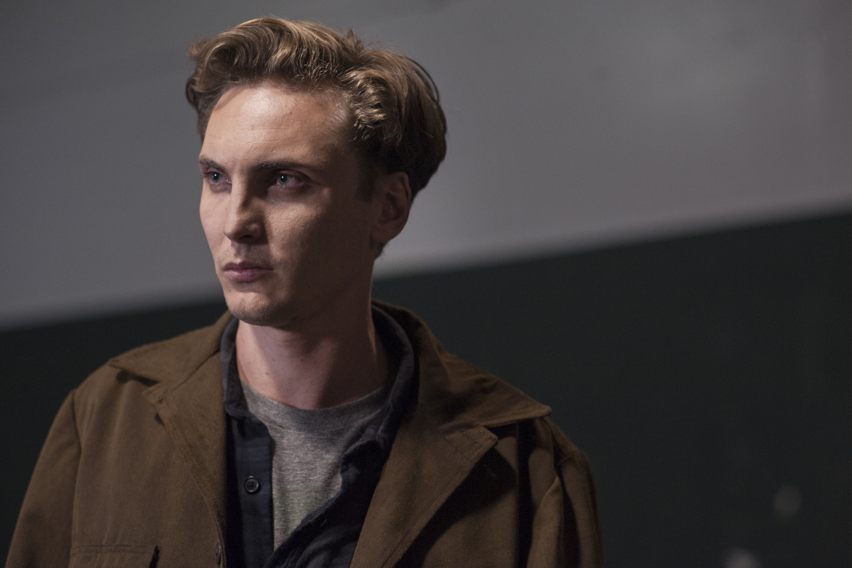 actor Eamon Farren large photo