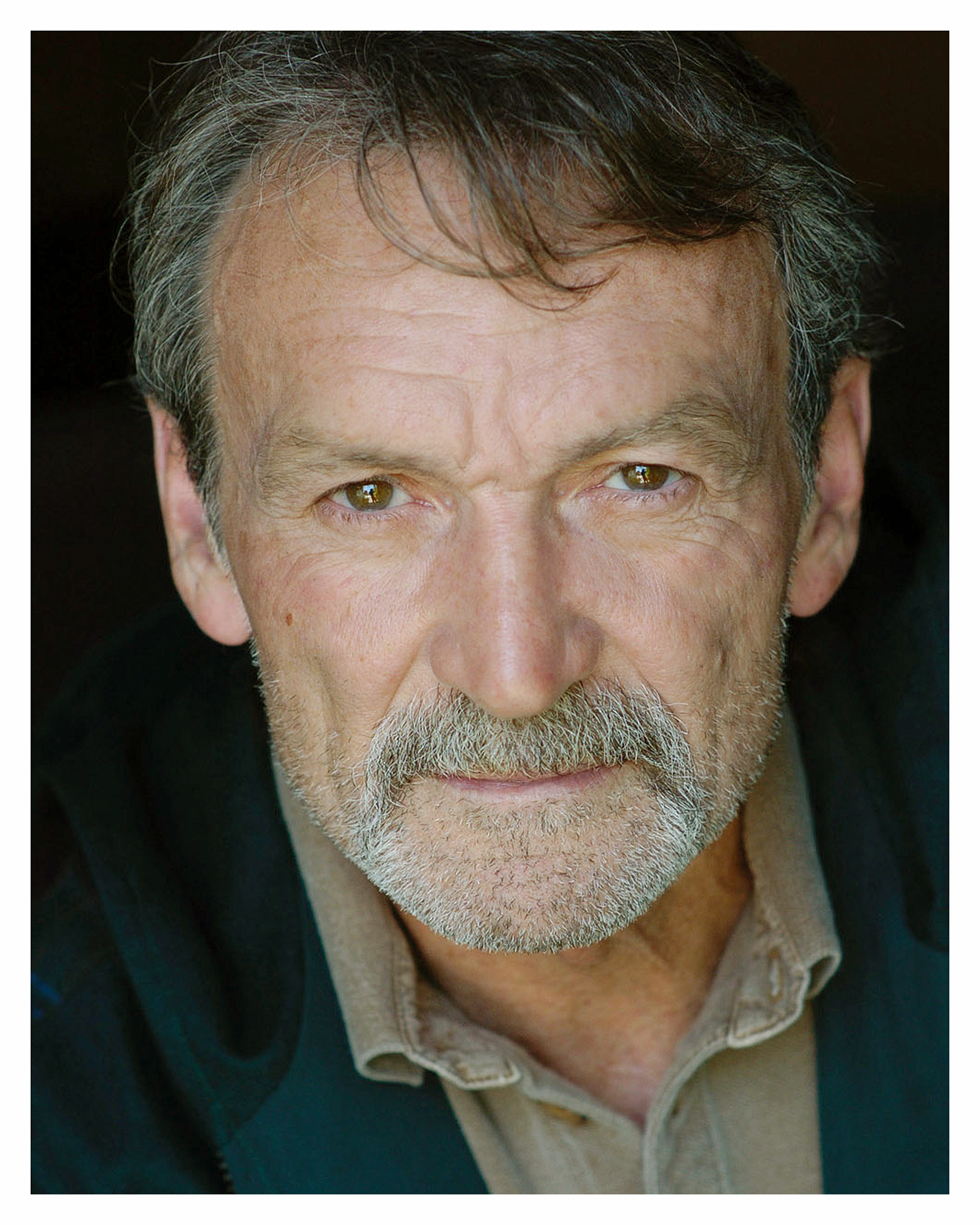 actor Muse Watson large photo