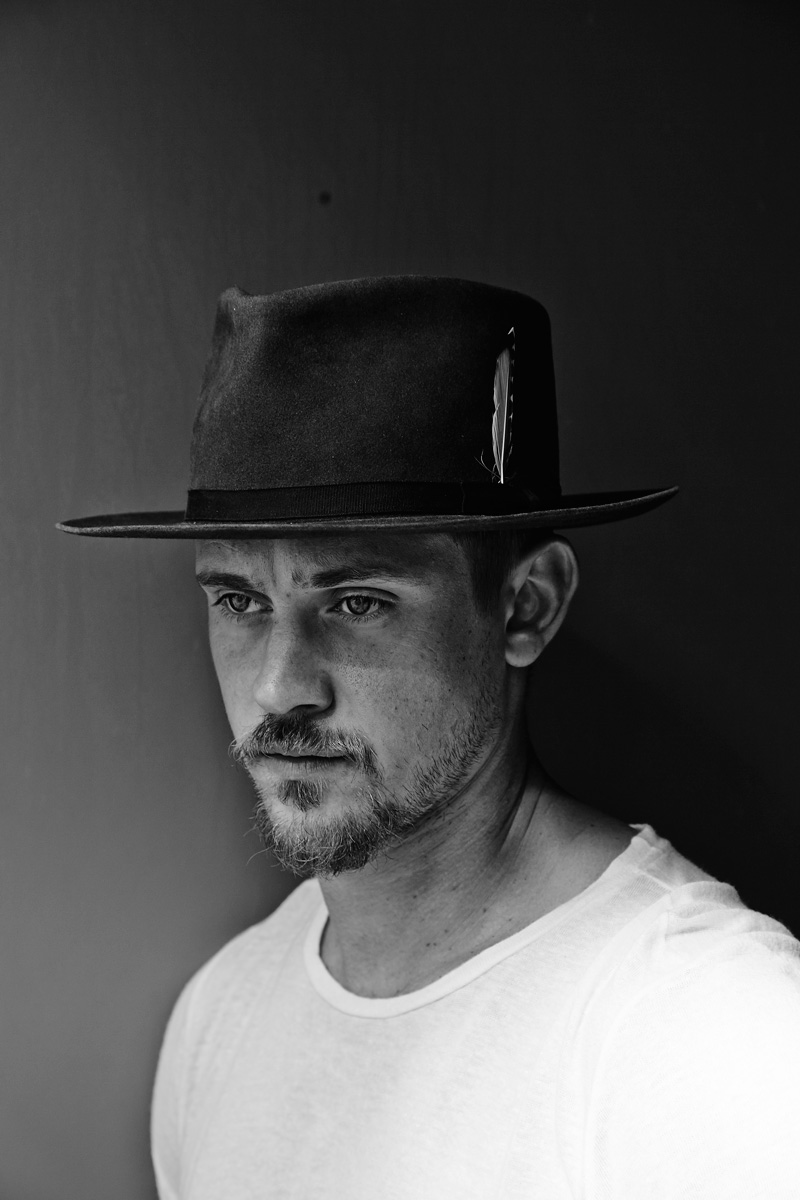 actor Boyd Holbrook large photo
