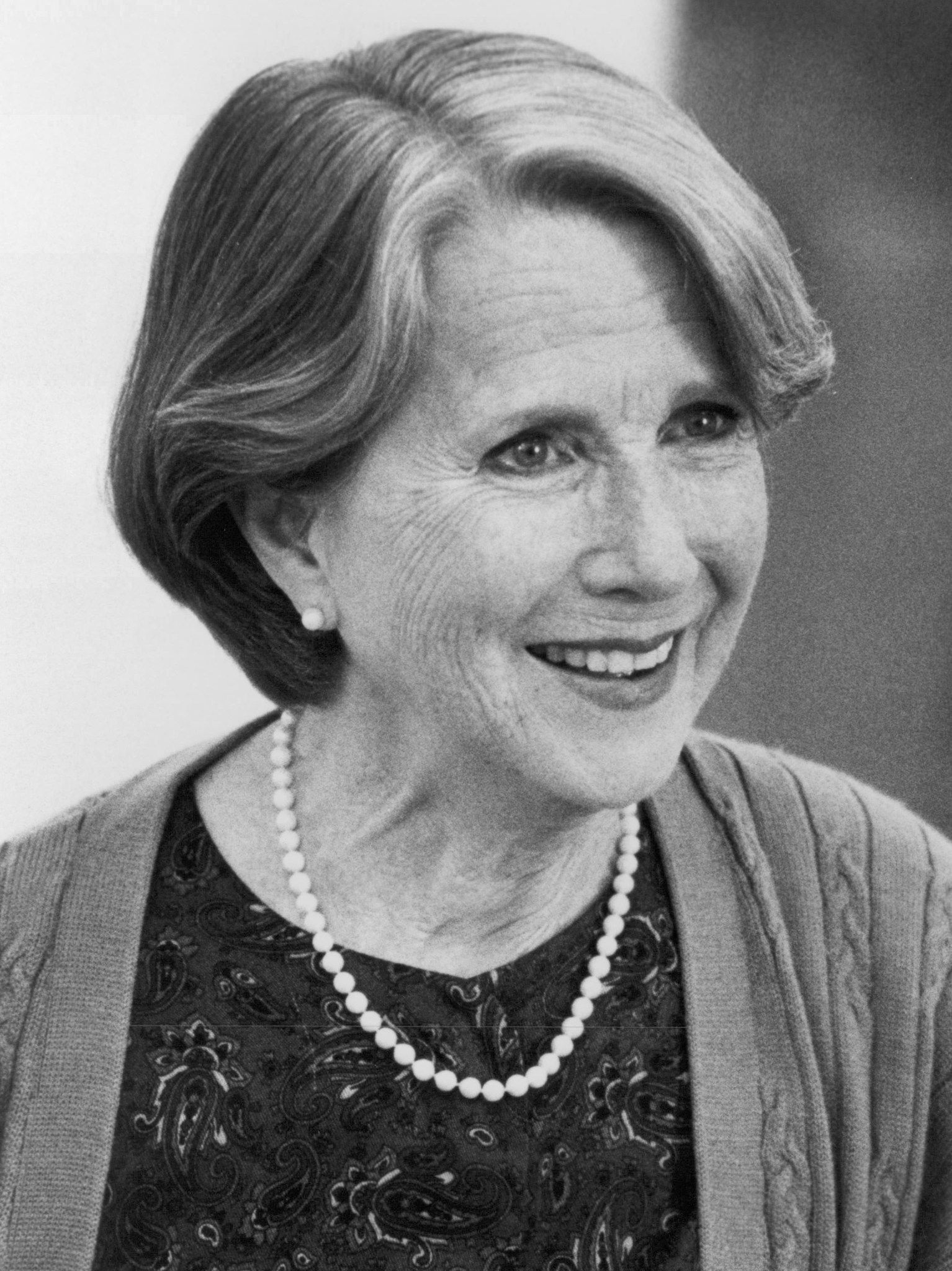actor Julie Harris large photo