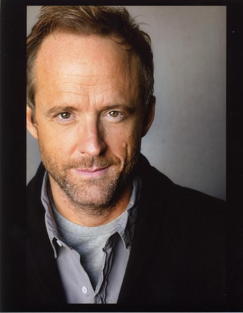 actor John Benjamin Hickey large photo