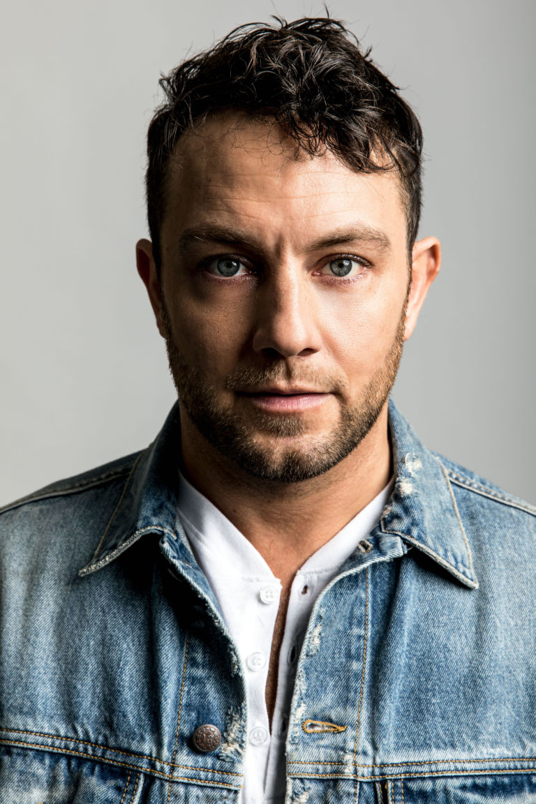 actor Jonathan Sadowski large photo