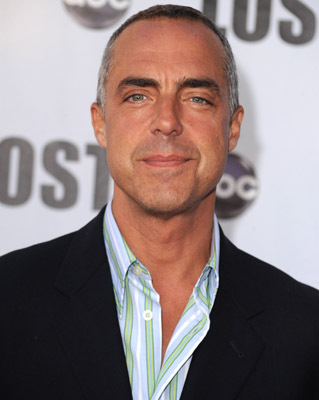 actor Titus Welliver large photo