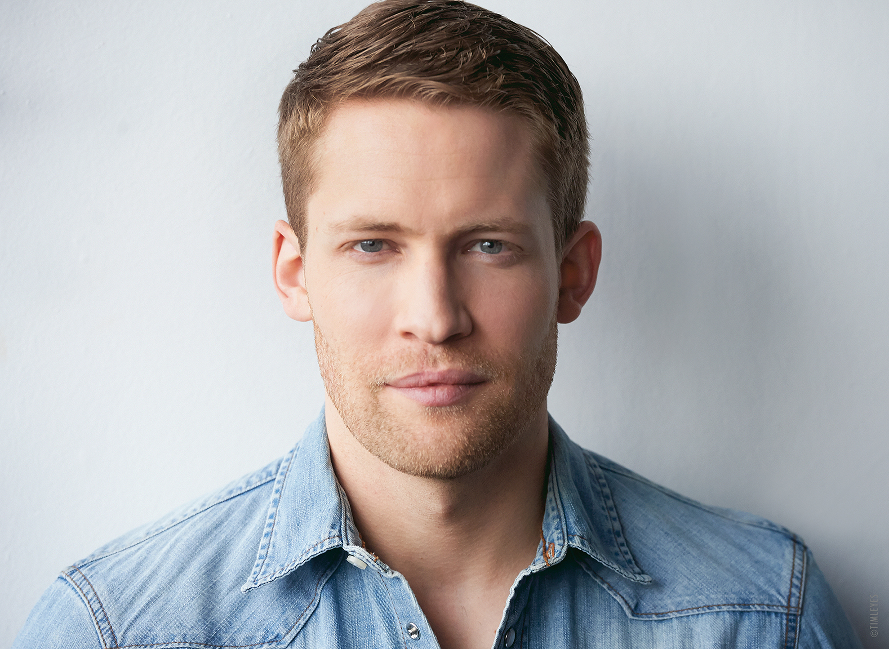 actor Jacob Blair large photo