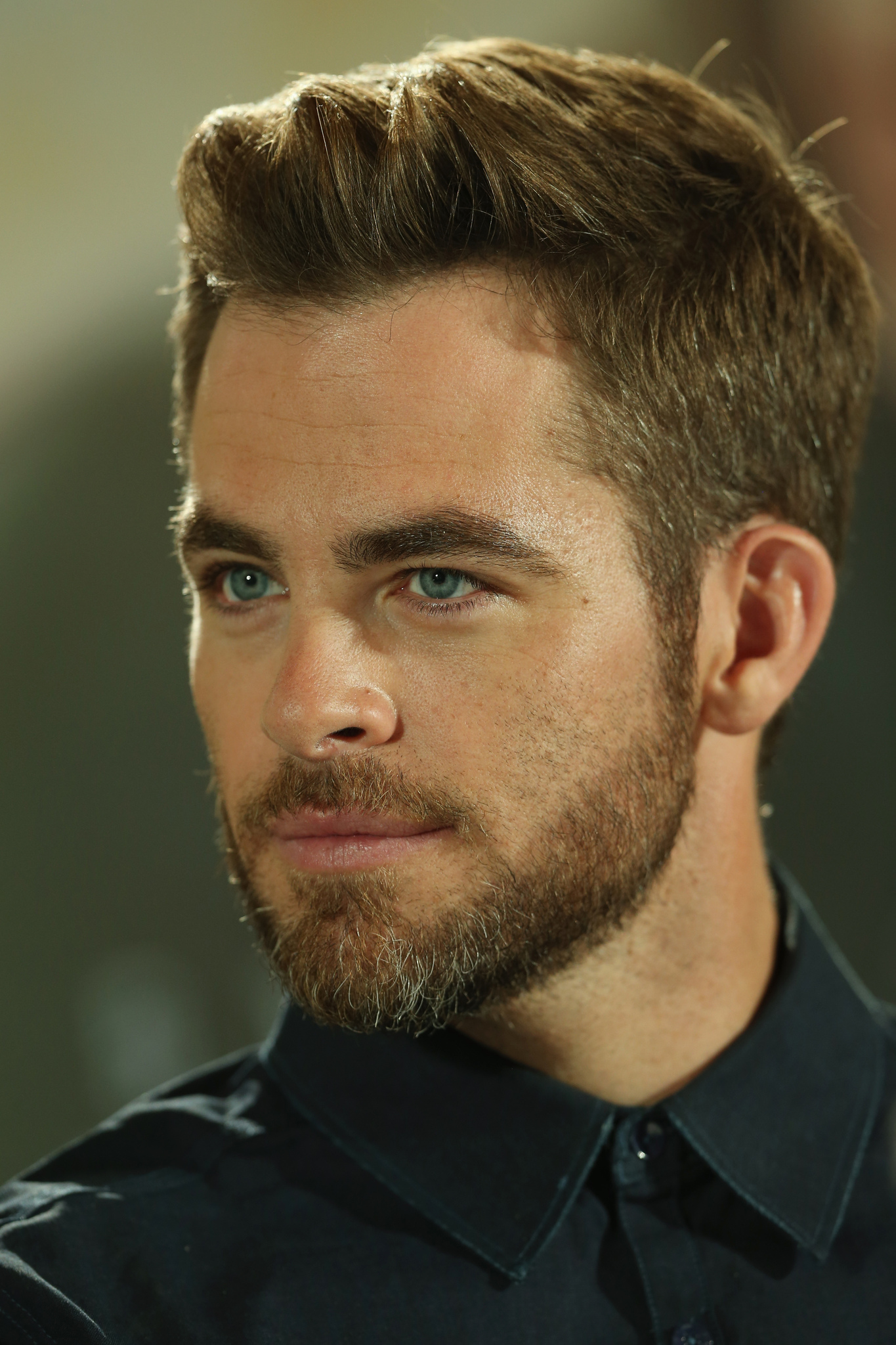 actor Chris Pine large photo
