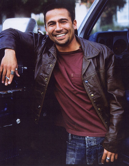 actor Lombardo Boyar large photo