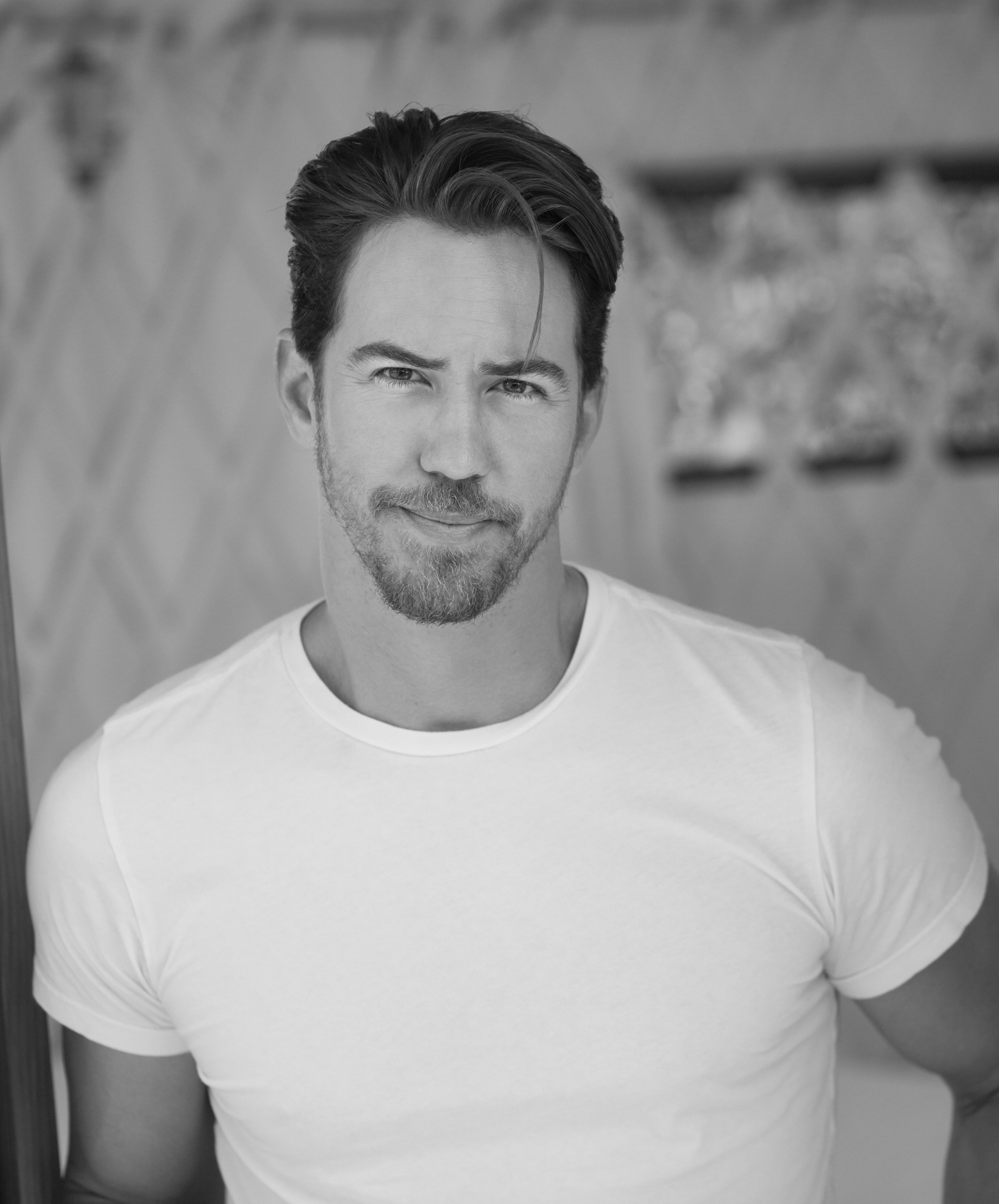 actor Wes Ramsey large photo