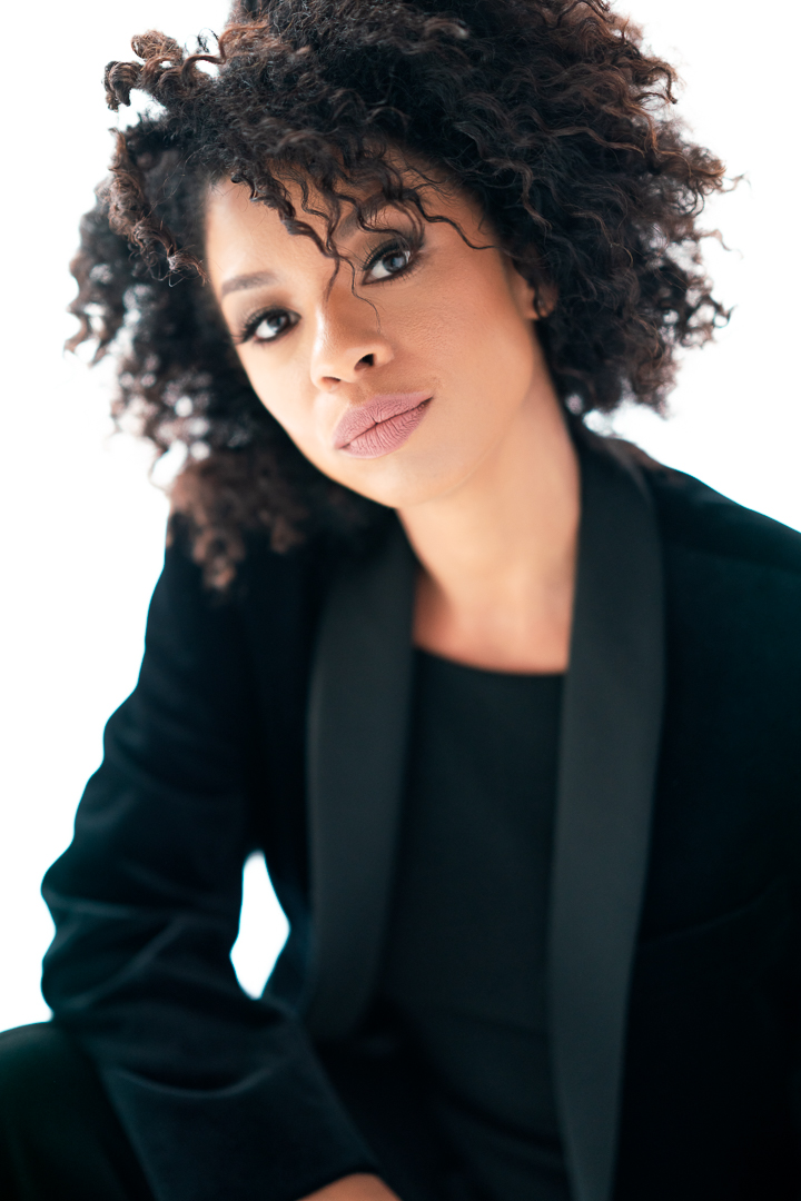 actor Angel Parker large photo