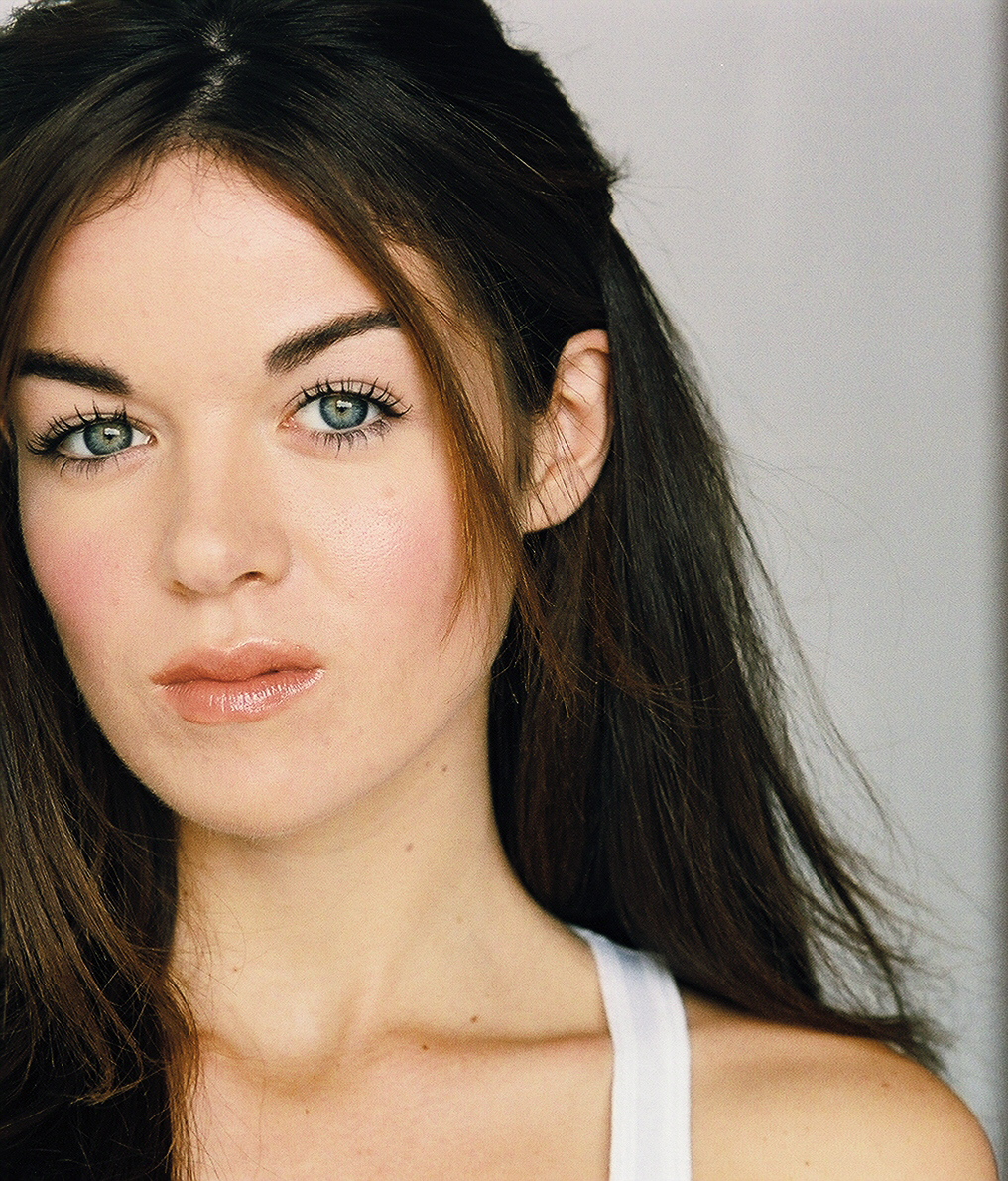 actor Jade Ramsey large photo