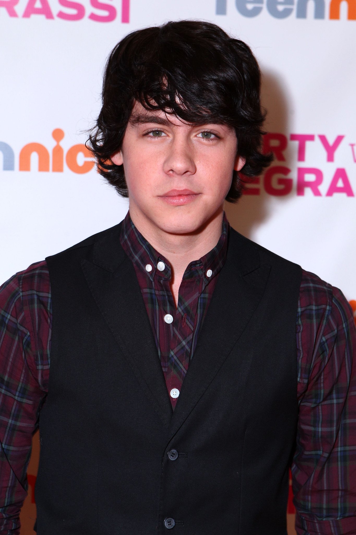 actor Munro Chambers large photo