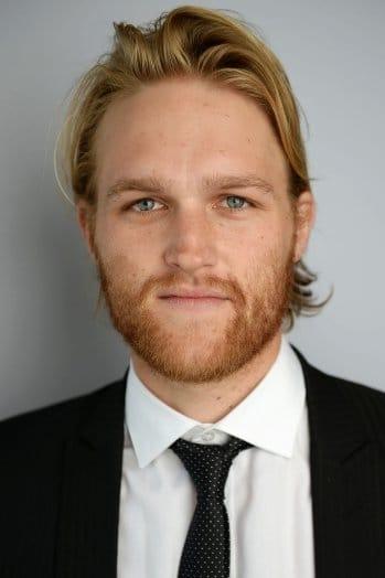 actor Wyatt Russell large photo
