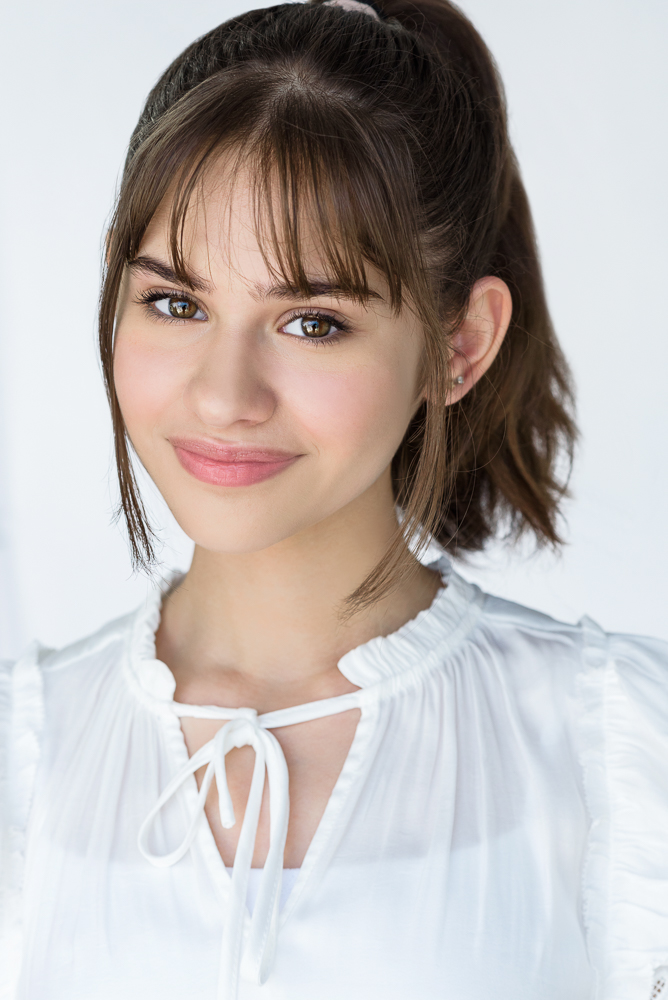 actor Milena Rivero large photo