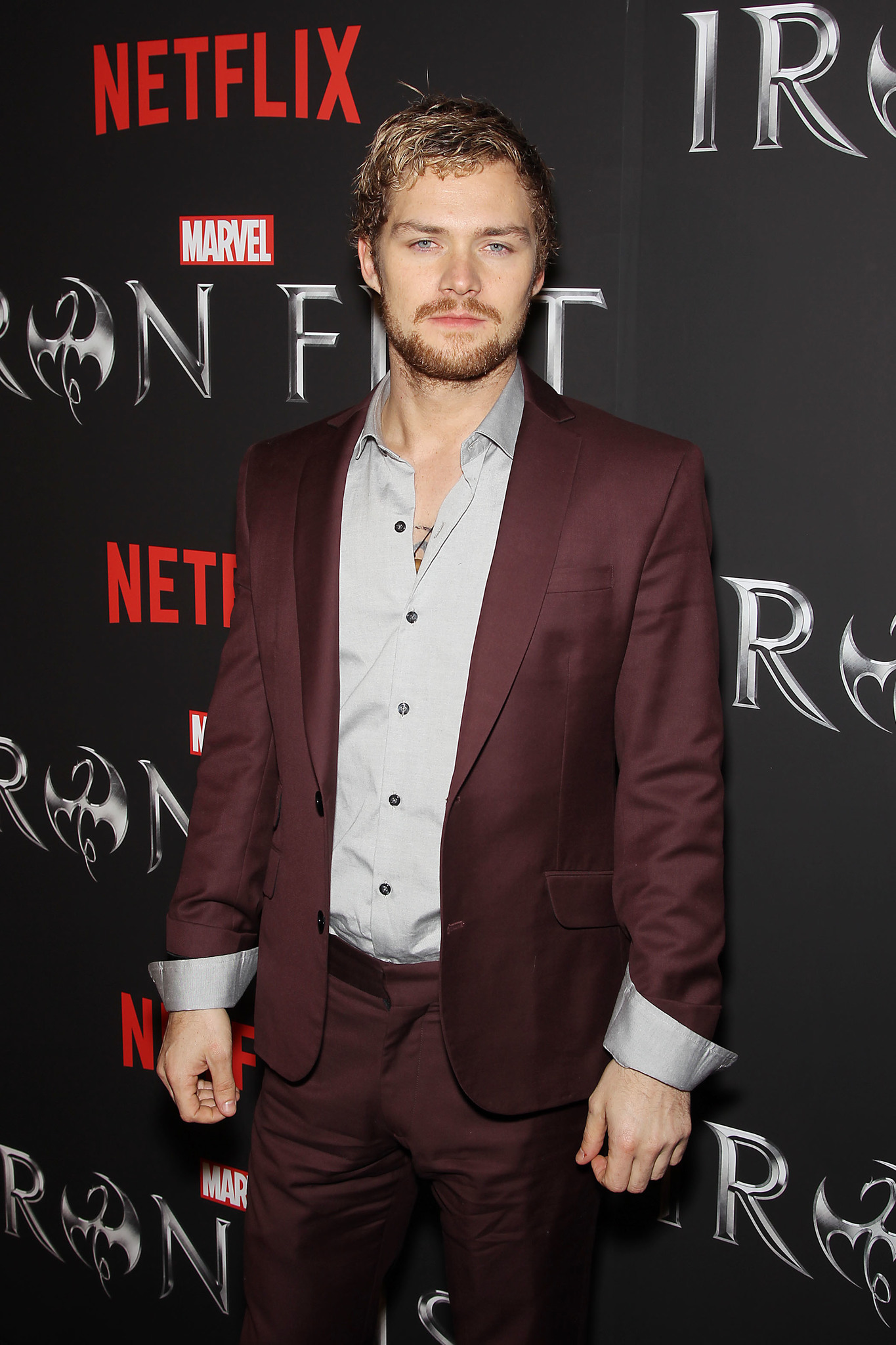 actor Finn Jones large photo